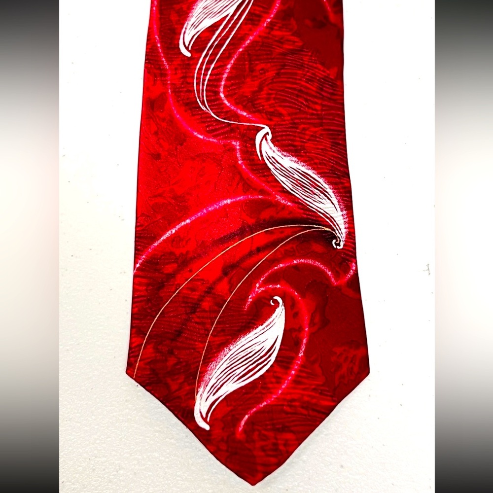 Elegant Red Men's Tie Vintage John Blair